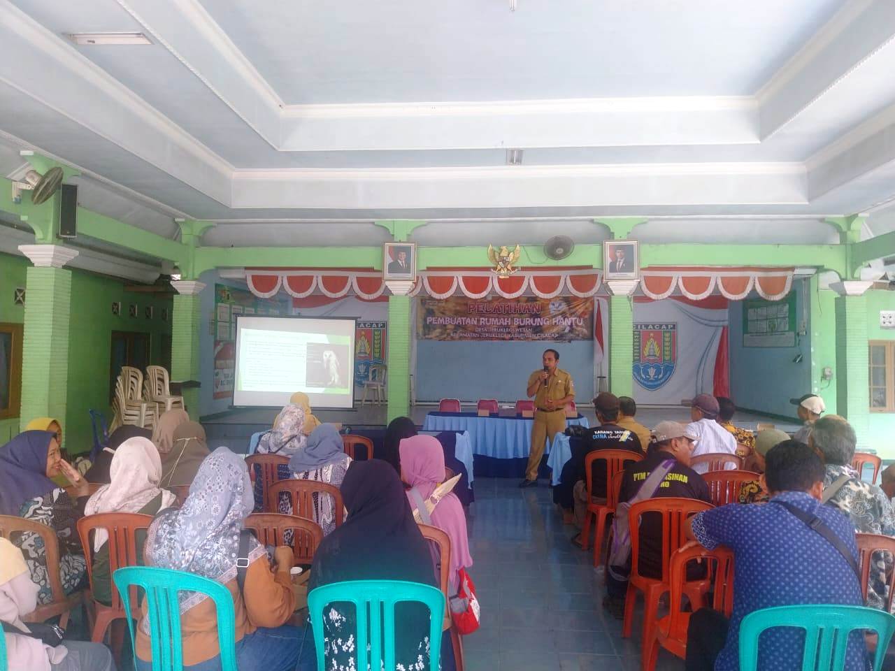 Pelatihan Pembuatan Rumah Burung Hantu, Dukung Pengendalian Hama Ramah Lingkungan