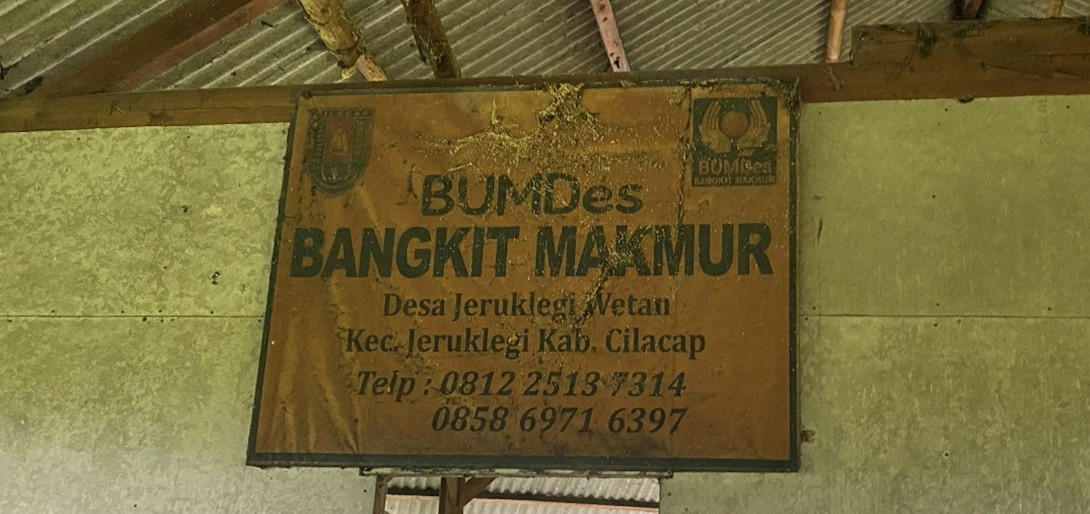 Penguatan Ekonomi Desa melalui Pengelolaan Tanaman Minyak Kayu Putih oleh BUMDes Bangkit Makmur